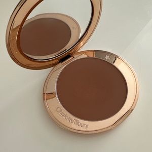 Charlotte Tilbury Airbrush Bronzer Shade 3
